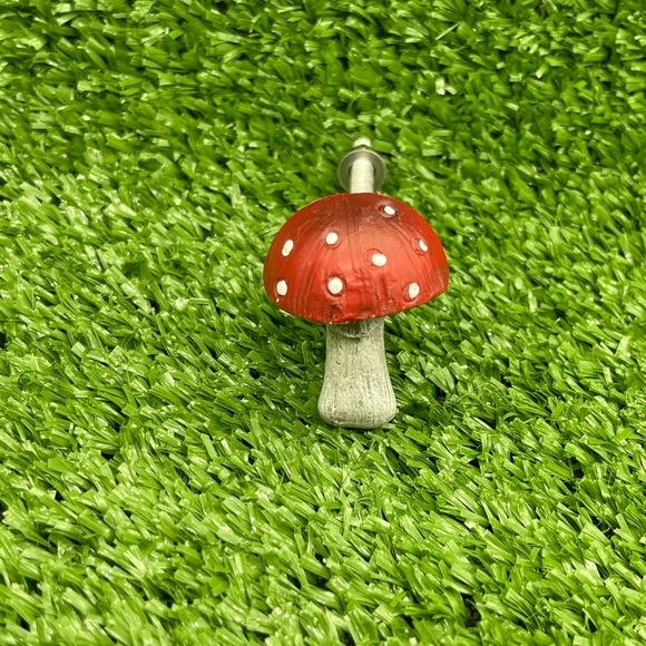 Amanita Muscaria Mushroom Decorative Knob/Drawer Pull, NWOT ๐ - Picture 5 of 8